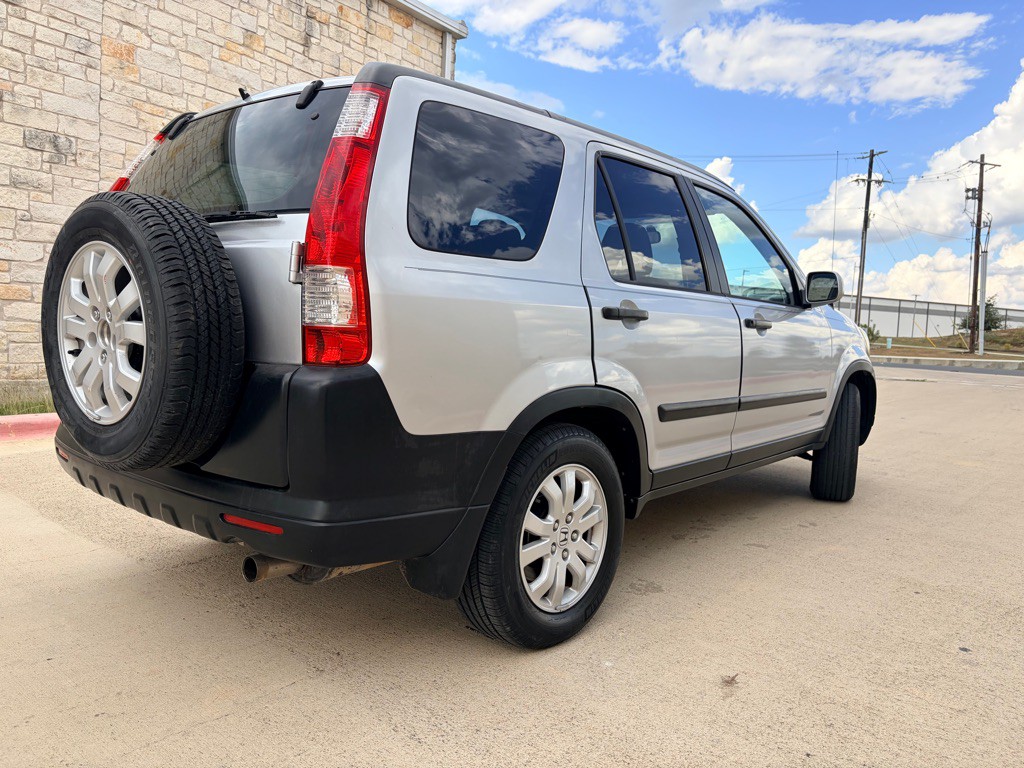 2005 Honda CR-V Image 2