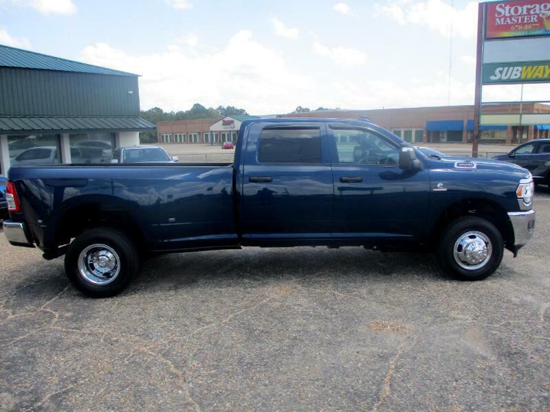2024 RAM 3500 Image 6