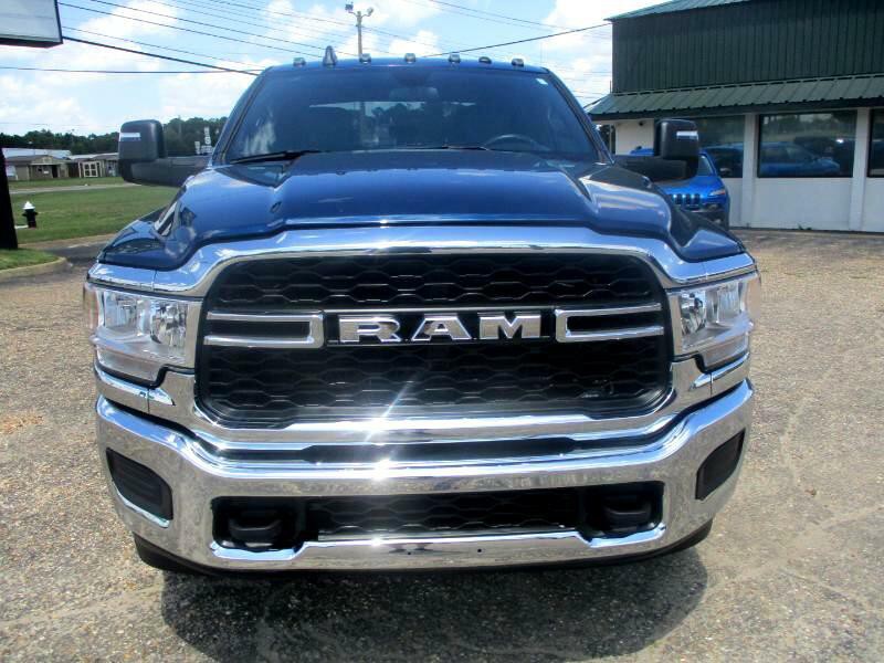 2024 RAM 3500 Image 8