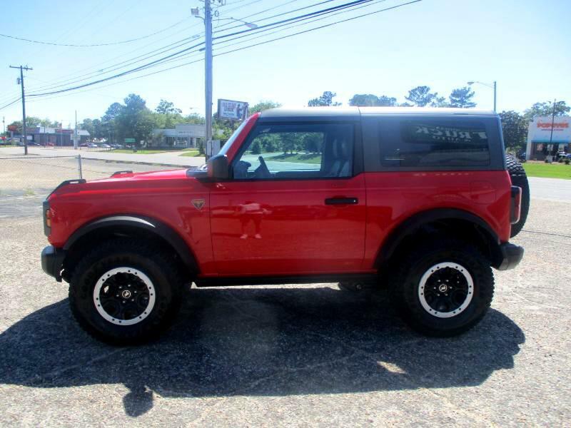 2023 Ford Bronco Image 2
