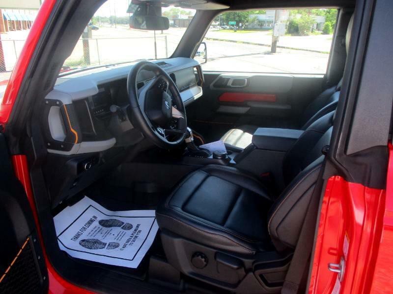 2023 Ford Bronco Image 9