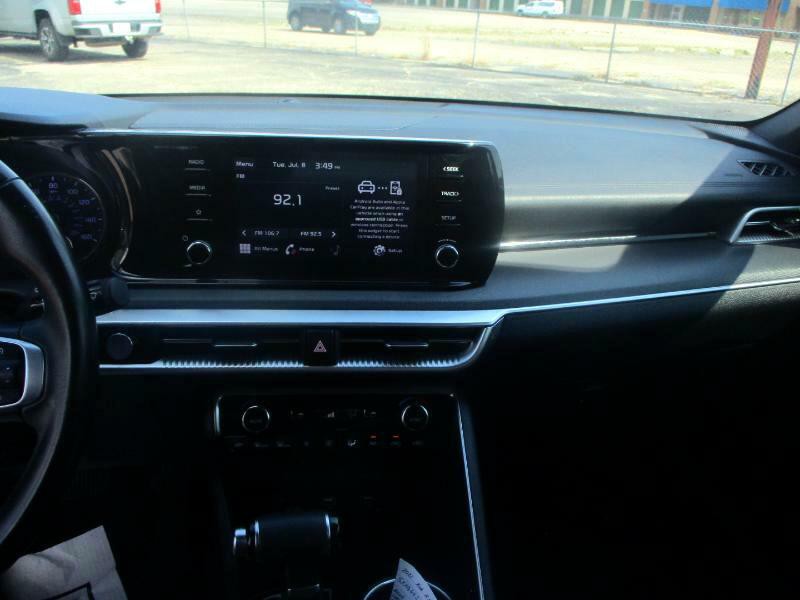 2021 Kia K5 Image 10