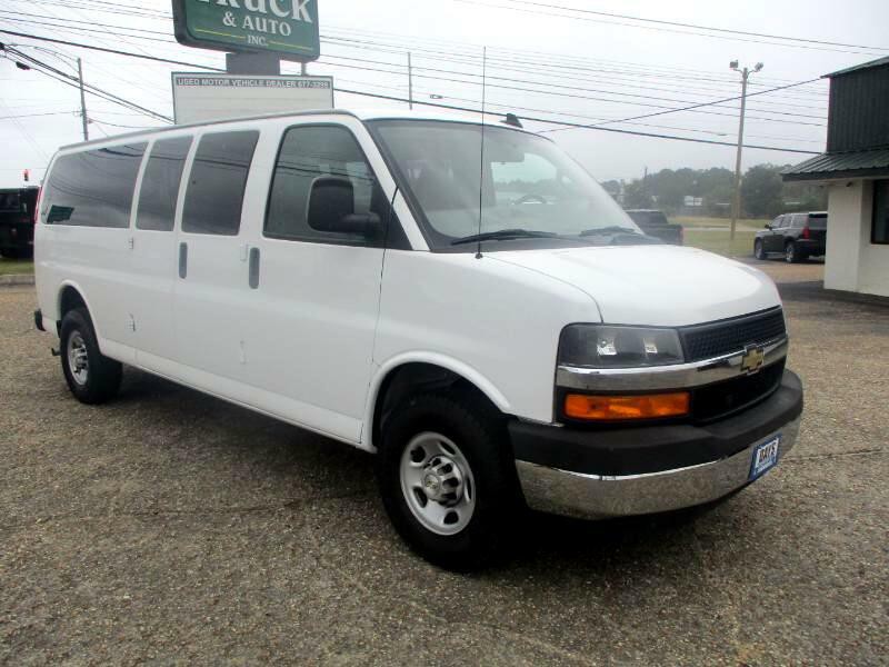 2022 Chevrolet Express Image 7