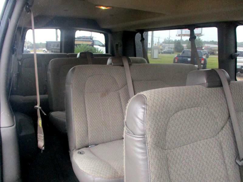 2022 Chevrolet Express Image 14