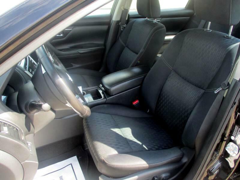 2018 Nissan Altima Image 12