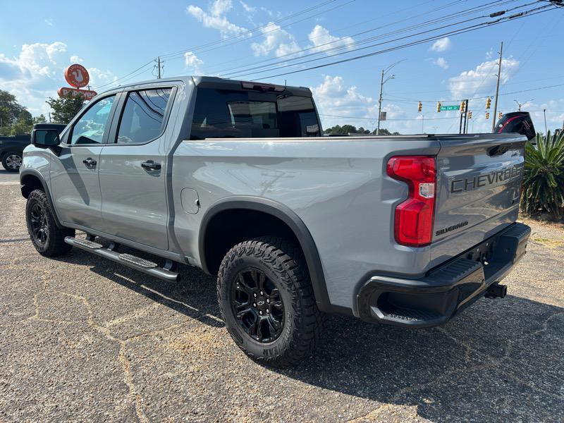2024 Chevrolet Silverado 1500 Image 3