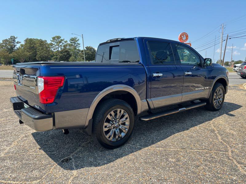2018 Nissan Titan Image 5