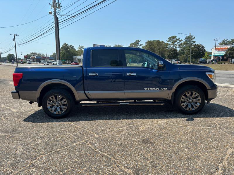 2018 Nissan Titan Image 6