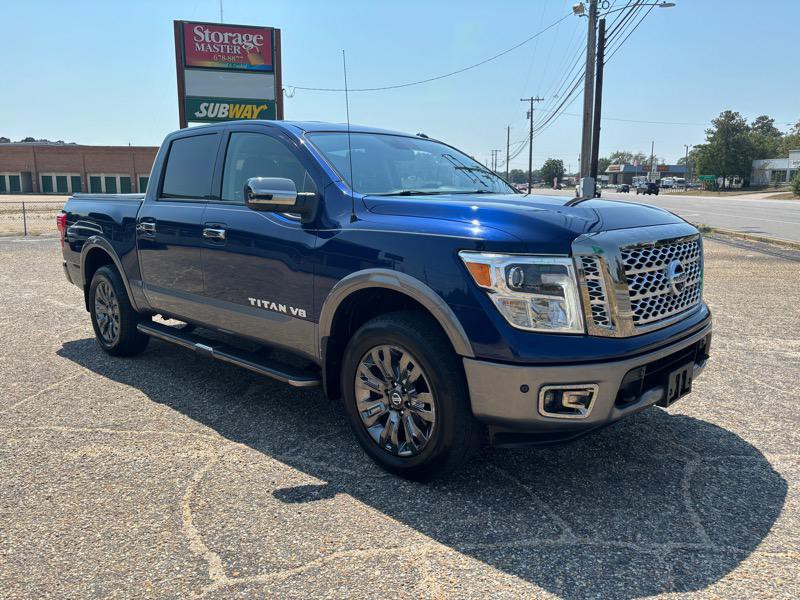 2018 Nissan Titan Image 7