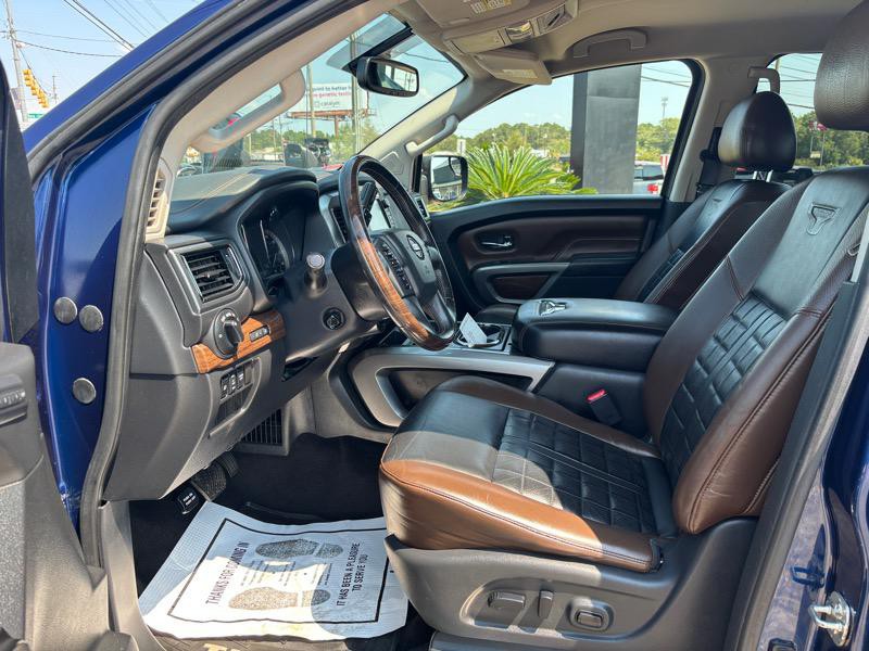 2018 Nissan Titan Image 12
