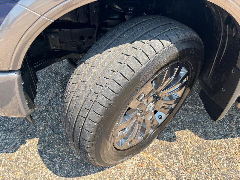 2018 Nissan Titan Image 17
