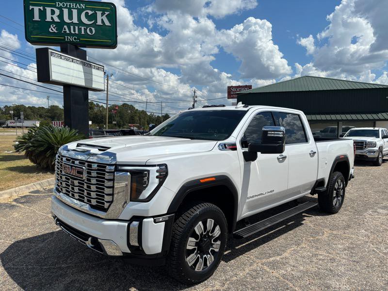 2024 GMC Sierra 2500 Image 1