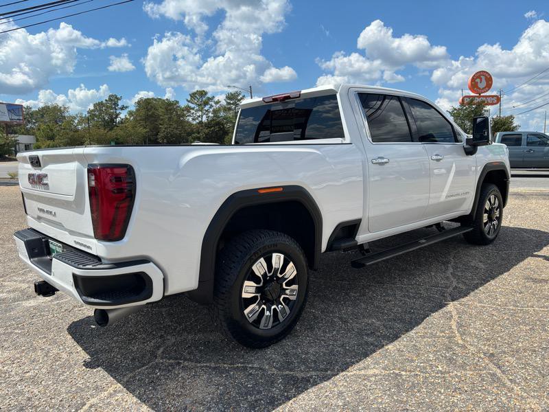 2024 GMC Sierra 2500 Image 5