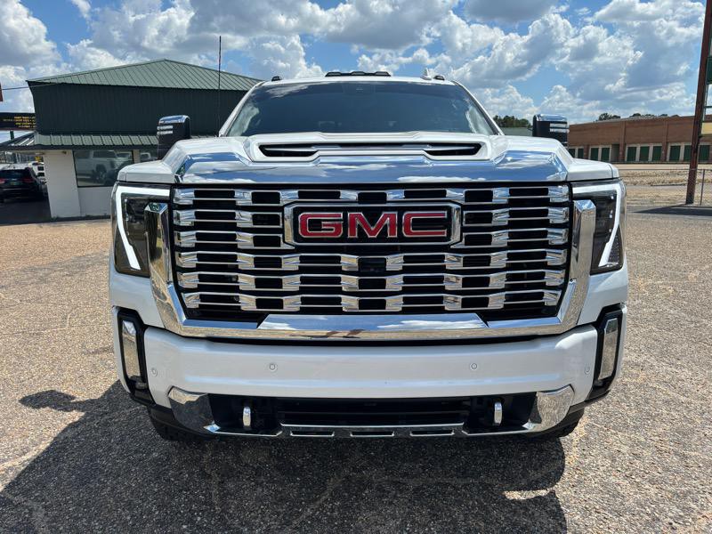 2024 GMC Sierra 2500 Image 8