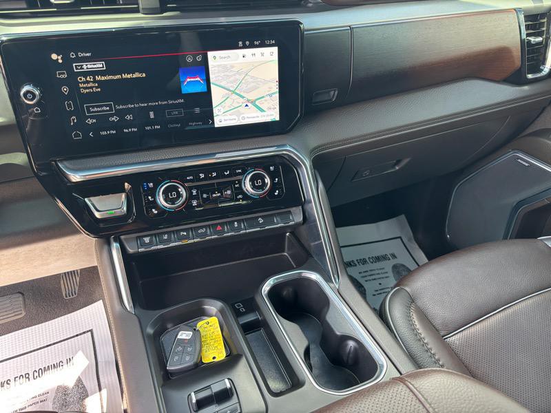 2024 GMC Sierra 2500 Image 10