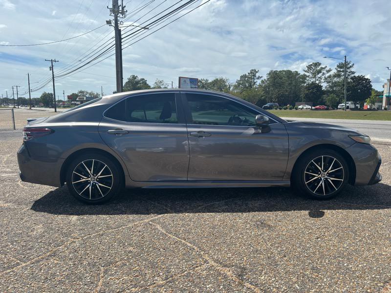 2021 Toyota Camry Image 6