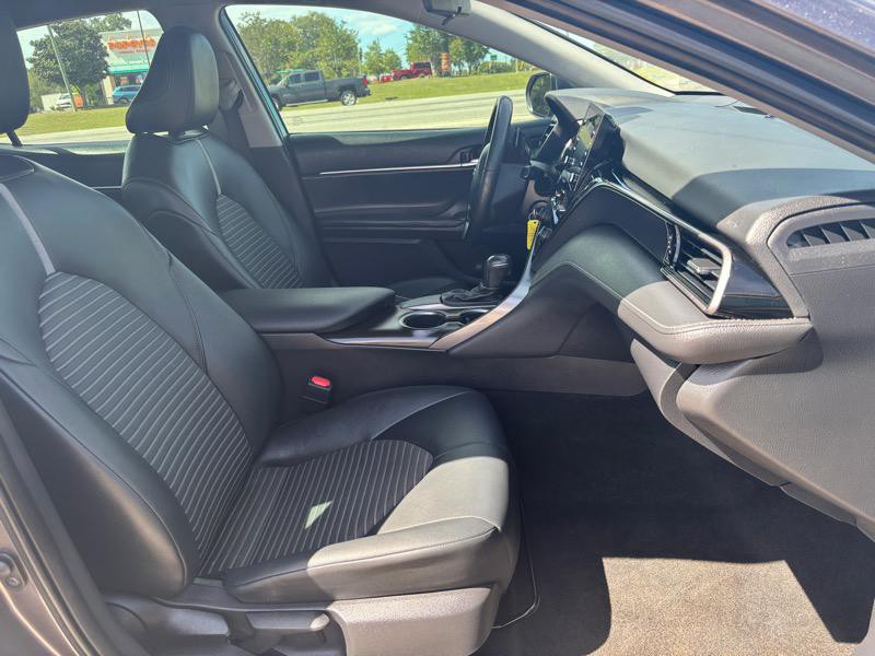 2021 Toyota Camry Image 15