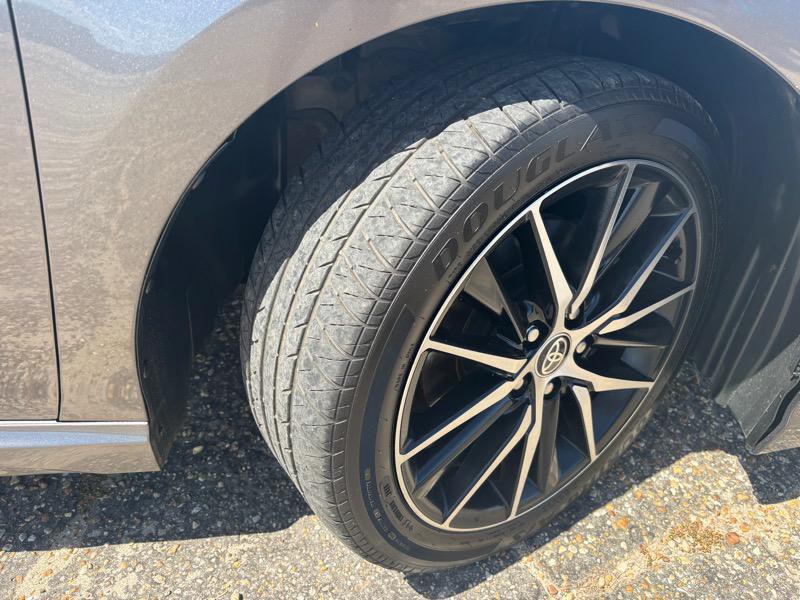 2021 Toyota Camry Image 16