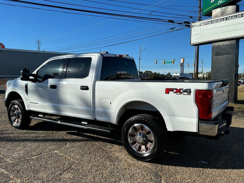 2021 Ford F-250 Image 3