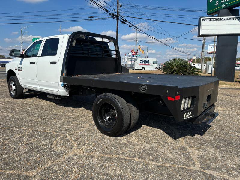 2018 RAM 3500 Image 3