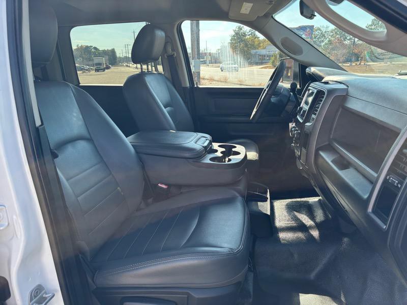 2018 RAM 3500 Image 16