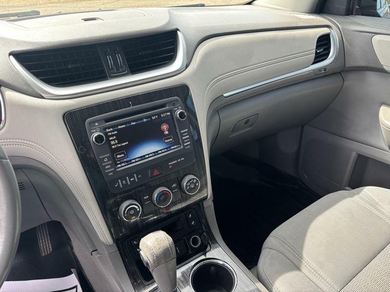2015 Chevrolet Traverse Image 11