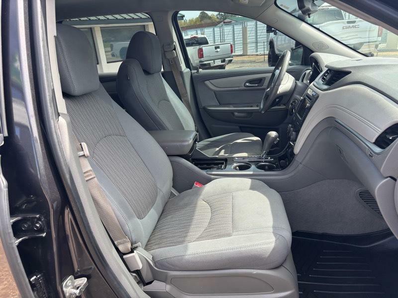 2015 Chevrolet Traverse Image 16