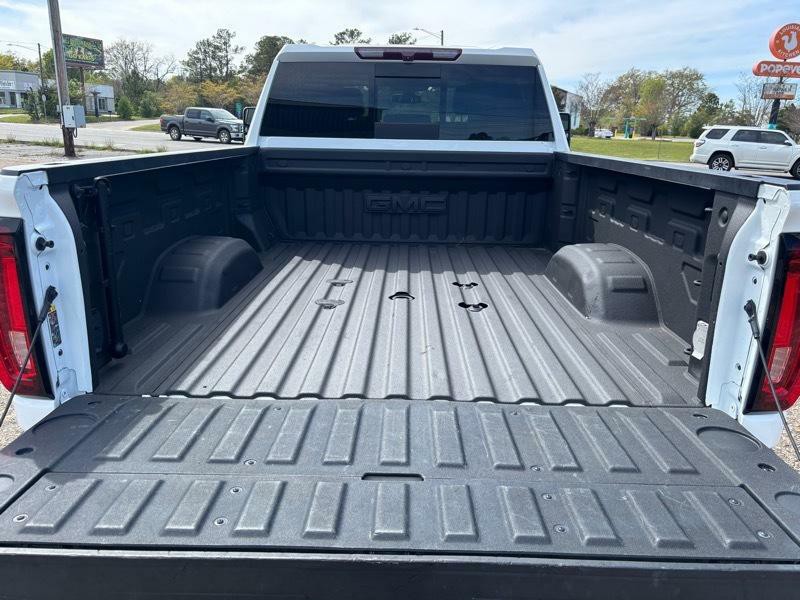 2023 GMC Sierra 2500 Image 14