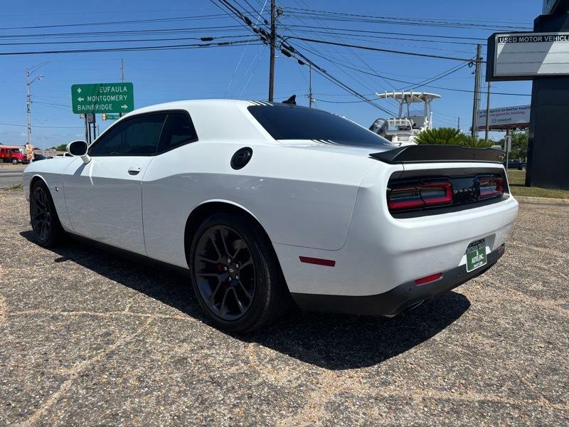 2022 Dodge Challenger Image 3