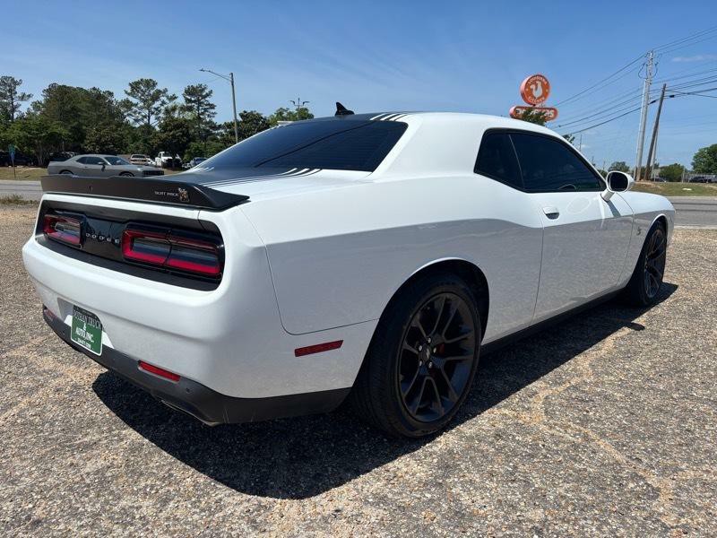 2022 Dodge Challenger Image 5
