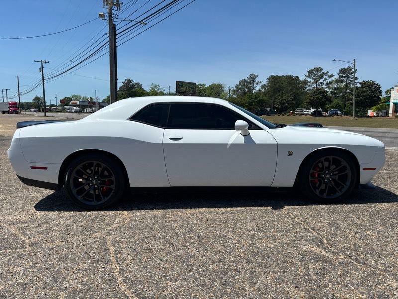 2022 Dodge Challenger Image 6