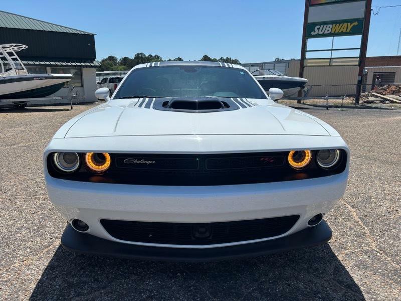 2022 Dodge Challenger Image 8