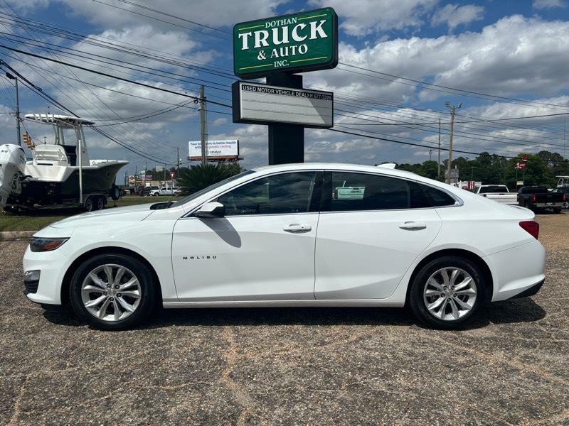 2023 Chevrolet Malibu Image 2