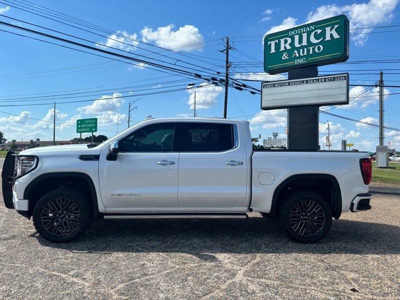 2022 GMC Sierra 1500 Image 2