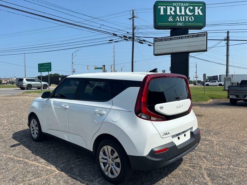 2022 Kia Soul Image 3