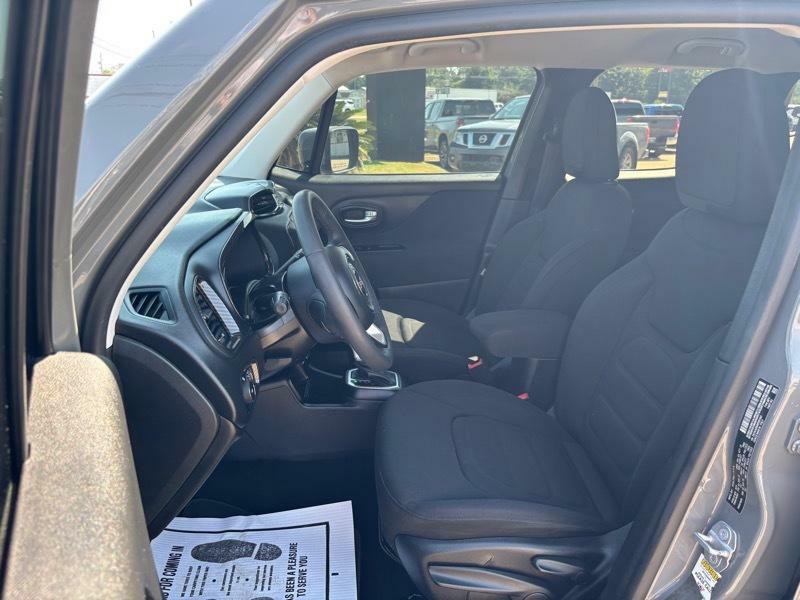 2019 Jeep Renegade Image 13
