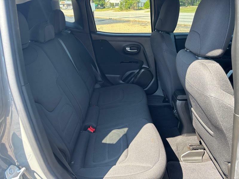 2019 Jeep Renegade Image 15