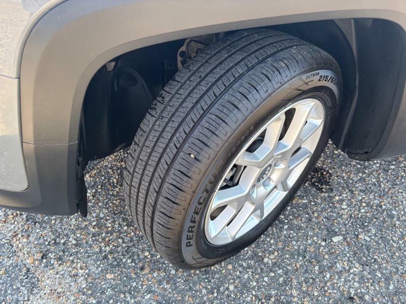 2019 Jeep Renegade Image 17