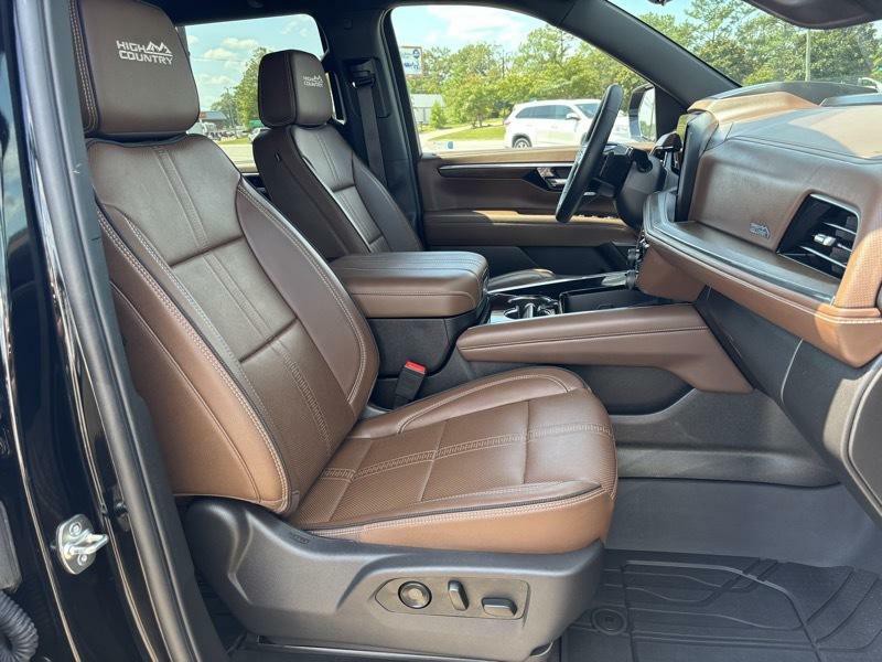 2025 Chevrolet Tahoe Image 17