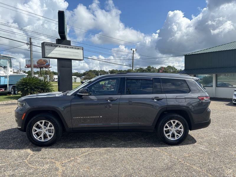 2022 Jeep Grand Cherokee Image 2