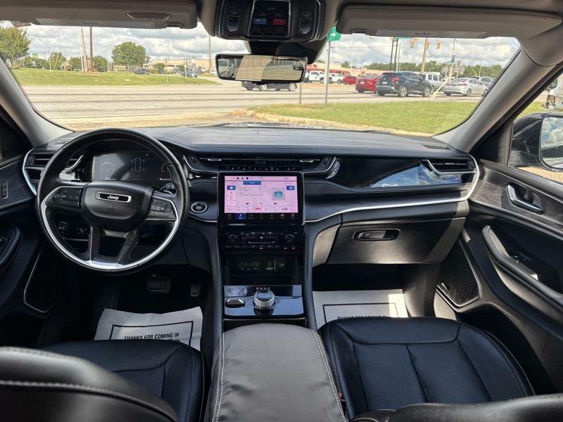 2022 Jeep Grand Cherokee Image 9