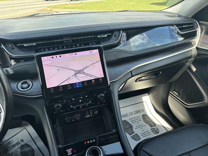2022 Jeep Grand Cherokee Image 11