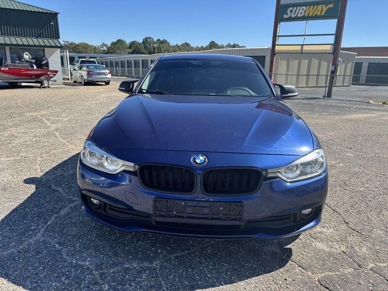 2018 BMW 3 Series Image 8
