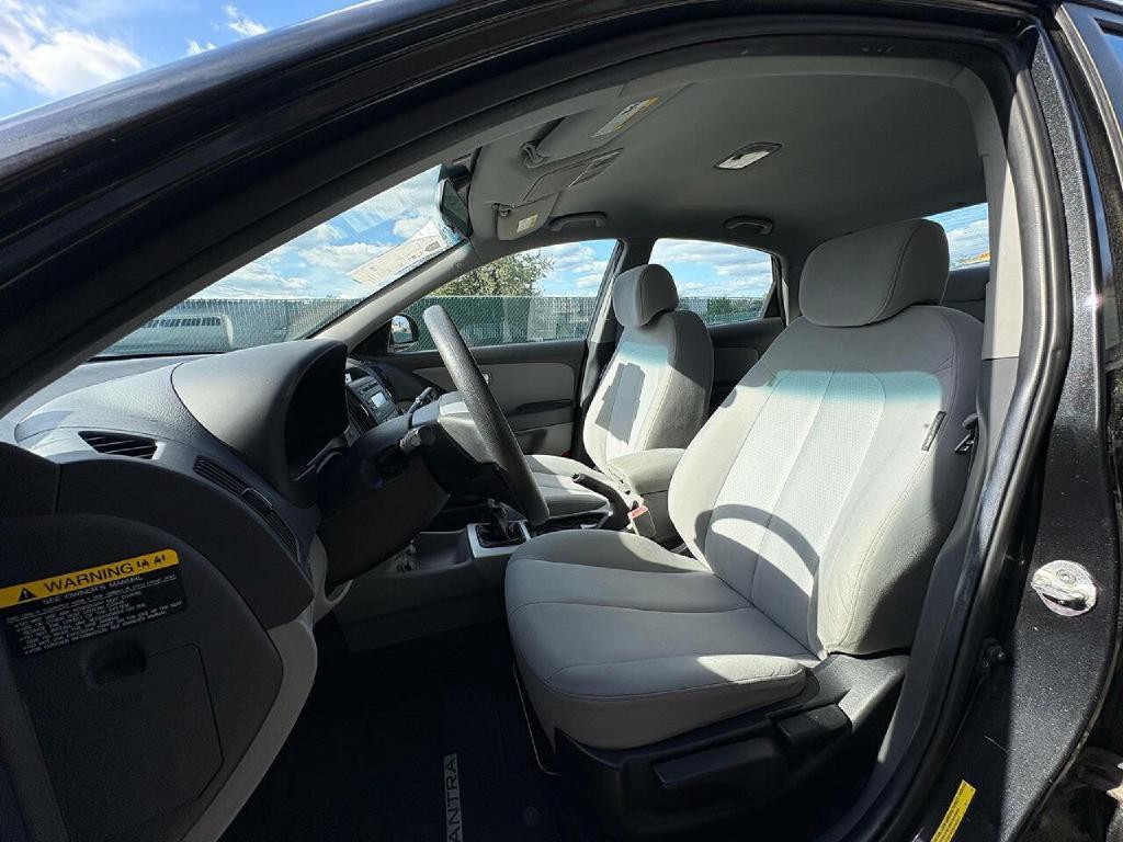 2009 Hyundai Elantra Image 15