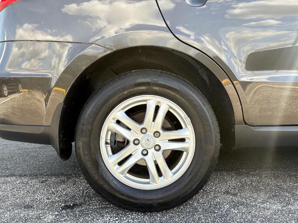 2011 Hyundai Santa Fe Image 10