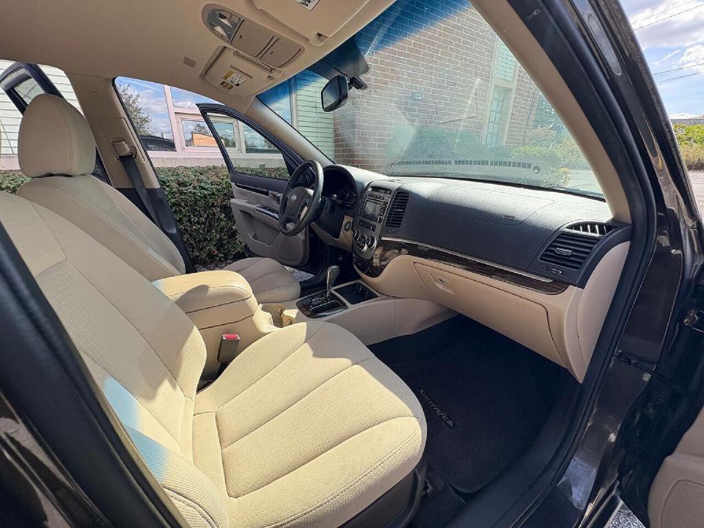 2011 Hyundai Santa Fe Image 22