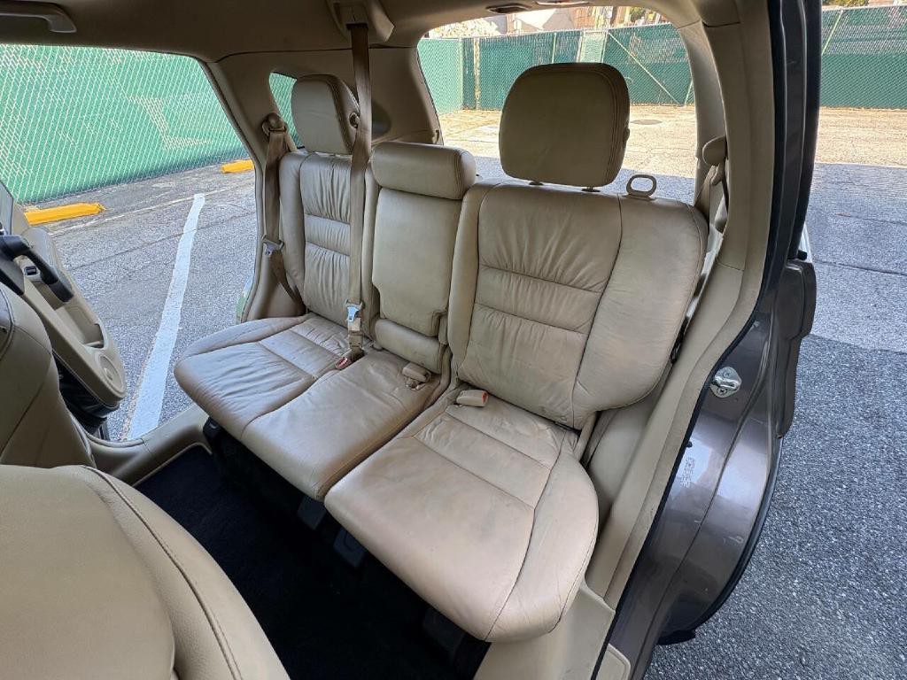 2010 Honda CR-V Image 32
