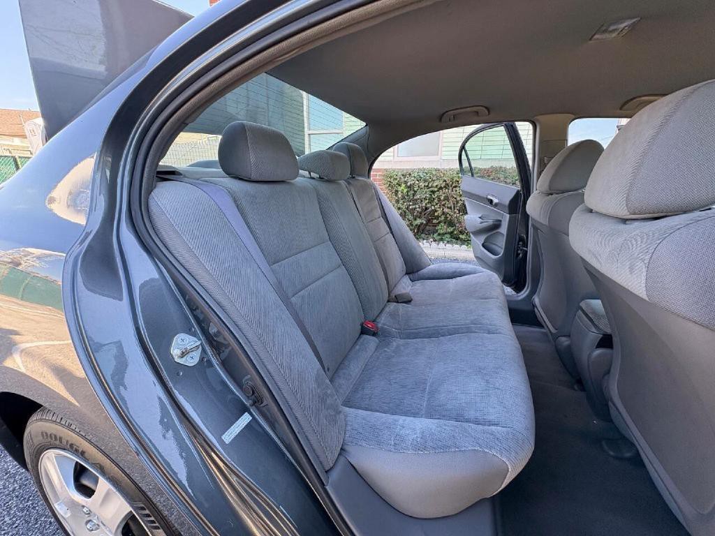 2011 Honda Civic Image 21