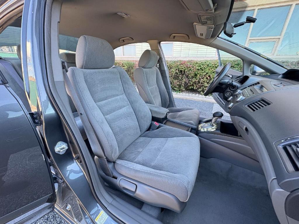 2011 Honda Civic Image 24