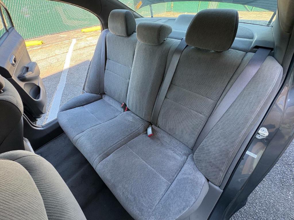 2011 Honda Civic Image 27